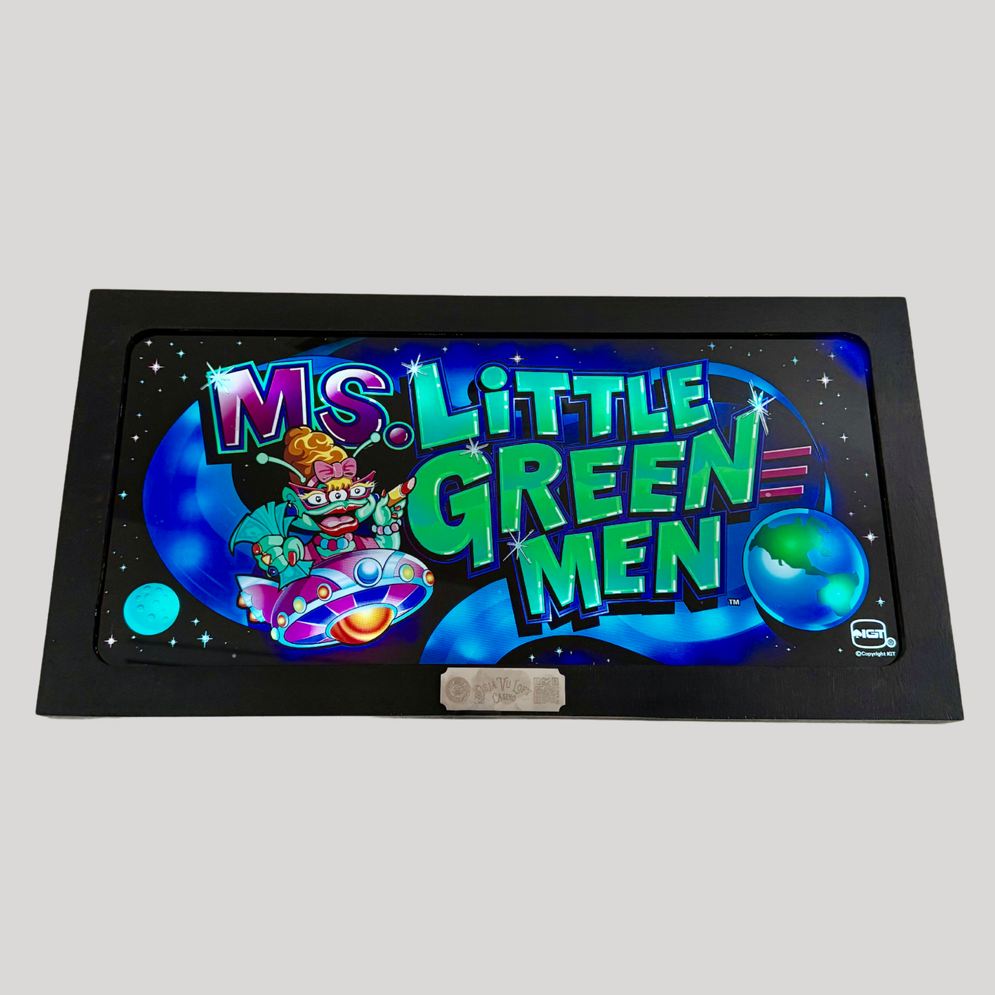 Ms. Little Green Men Slot Glass