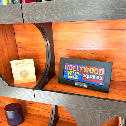 Hollywood Squares Slot Glass